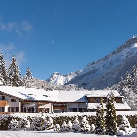 Les Sources Otel 3*